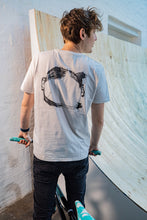 Lade das Bild in den Galerie-Viewer, Shirt "Stay Curious" - Milkyway White