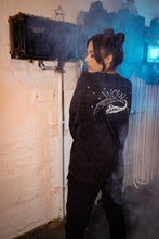 Lade das Bild in den Galerie-Viewer, Longsleeve "WOW-Signal"