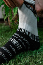 Lade das Bild in den Galerie-Viewer, Socken "Simulated Universe"