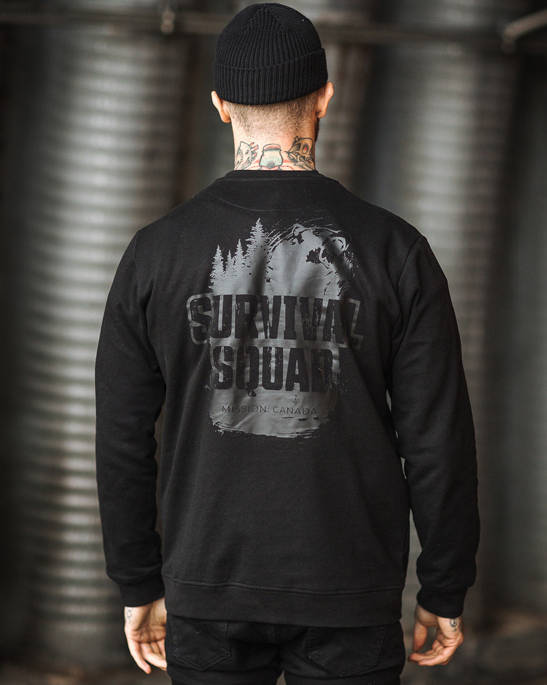 CREWNECK SWEATSHIRT "SURVIVAL SQUAD" BÄR